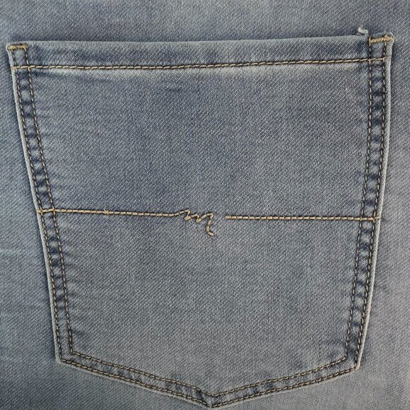 Melissa McCarthy Seven7 Light Wash Girlfriend Jeans - Picture 2 of 7